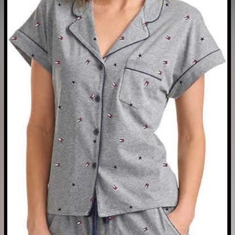 Tommy Hilfiger Light Gray Pajama shorts Set with Navy Accents
